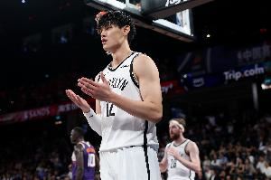 曾凡博未登场！媒体人：什么篮网烂网哪来回哪去 消费者能退票吧